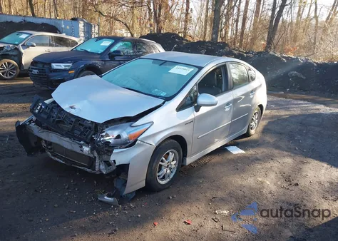 2010 Toyota Prius Iv from USA, damaged, VIN JTDKN3DU3A0038574